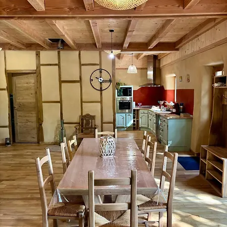 Du Petit Bois En Paille Casa vacanze Mayrinhac-Lentour